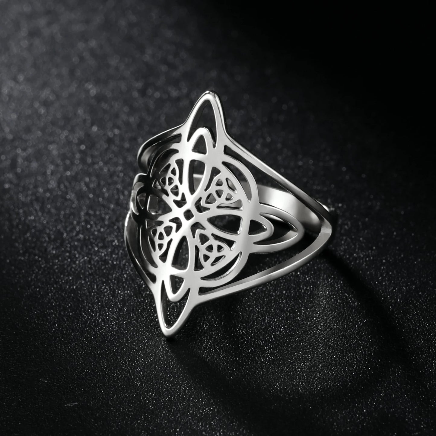 Witch Knot Stainless Steel Ring Wiccan Cross Celtics Knot Women Men Rings Witchcraft Good Luck Protection Amulet New Year Gifts