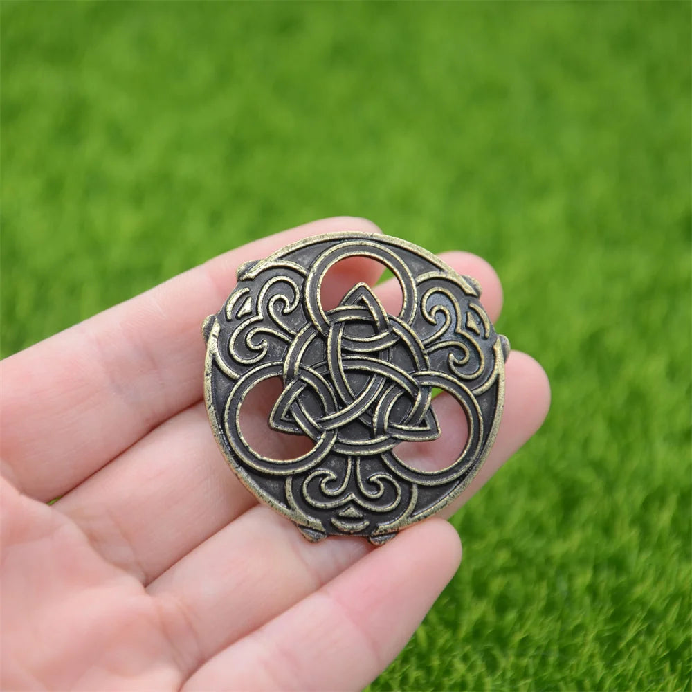 Trinity Knots Irish Viking Brooches Wicca Witchcraft Men Clothes Brooch Jewelry Women Accessories