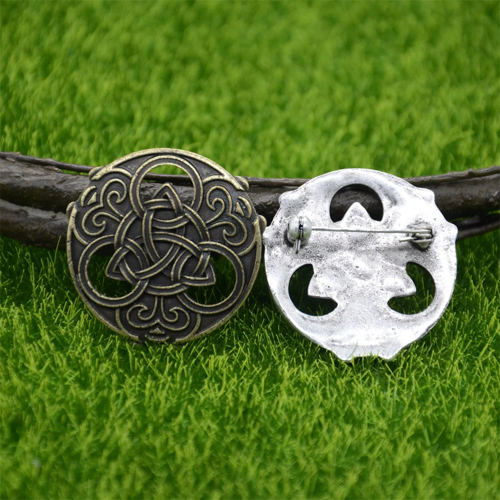 Trinity Knots Irish Viking Brooches Wicca Witchcraft Men Clothes Brooch Jewelry Women Accessories